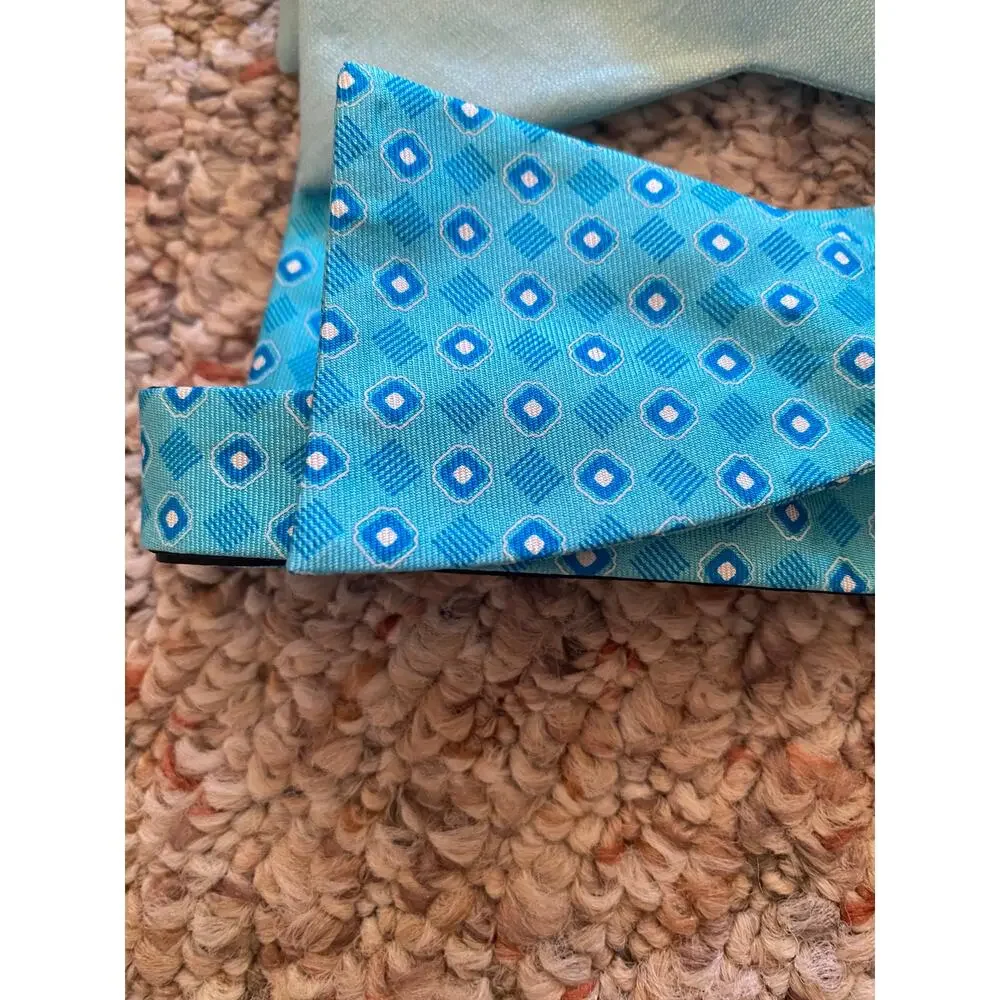 Saddlebreed bowties blue print and blue green